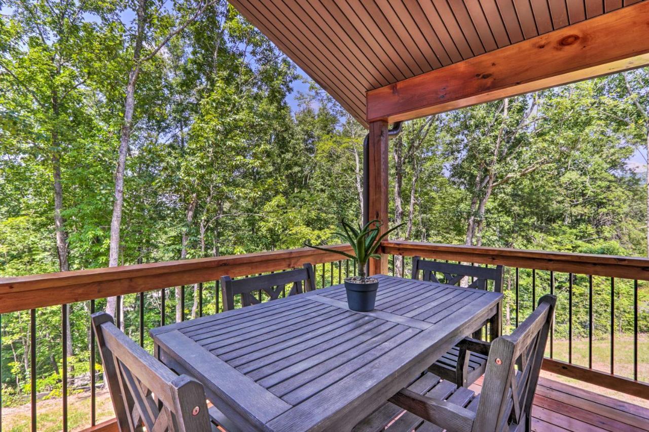 Sevierville Cabin Deck With Foosball And Hot Tub! Екстериор снимка